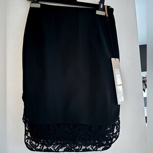 No21 Straight Skirt Wool Lined, Laced Bottom- size 40 Retail: $640- Black NEW